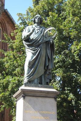 Read online Sculpture of Nicholas Copernicus in His Birthplace Torun Poland Journal: 150 Page Lined Notebook/Diary - NOT A BOOK | ePub